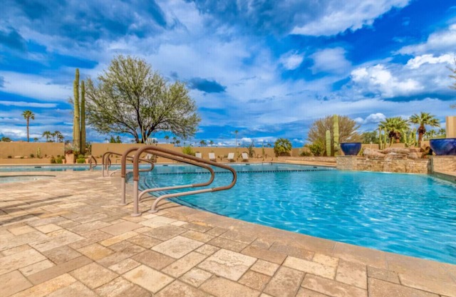 Pool, Tennis, Gym & Hot Tub | 55+ Resort-Style Mountain Stay