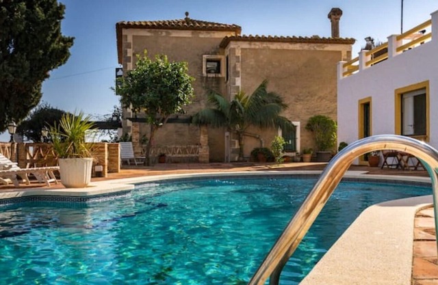 Pool, terrace and stunning views