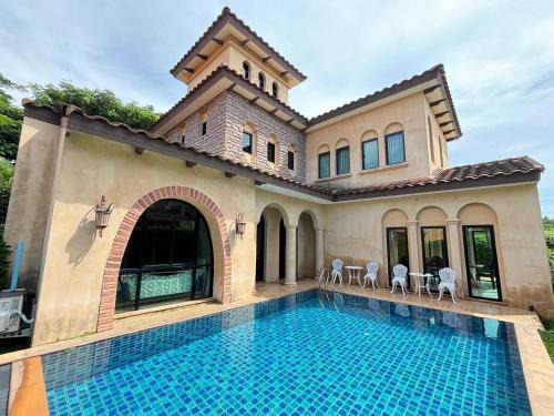 Pool Villa at Chivani Pattaya by Payaa International