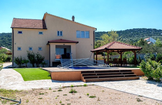 Pool Villa Julija With Gym and Sauna, Zaton kraj Šibenika, Croatia
