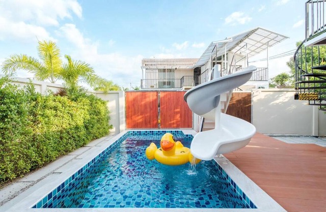 Poollay StayX2 Poolvilla@Pattaya