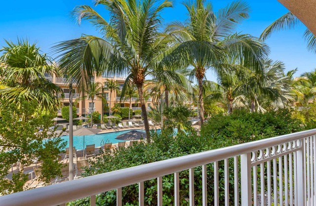 Poolside Suite with Direct Pool Access