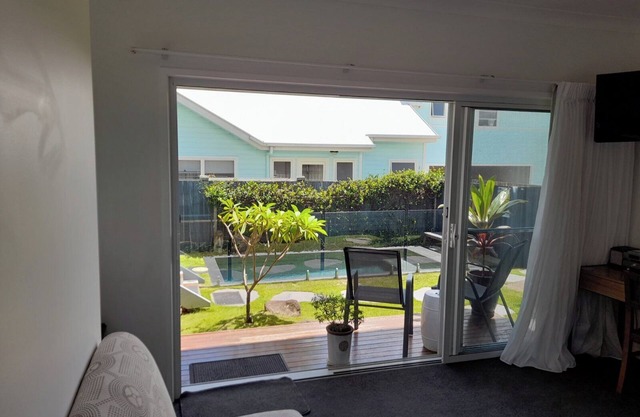 Poolside Wing - Town of Seaside
