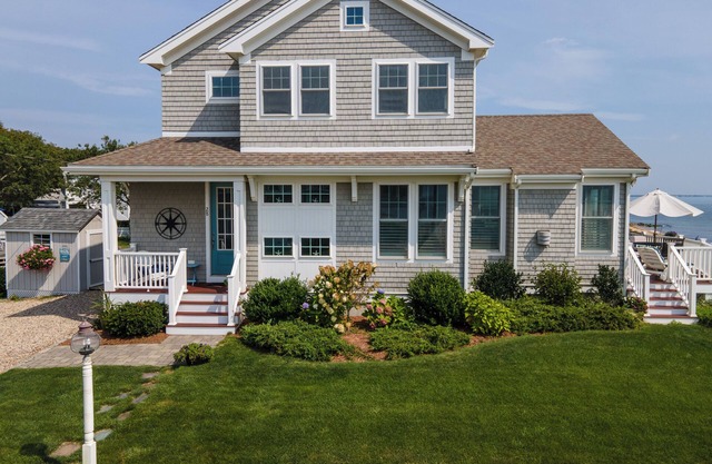 Popponesset-Exclusive Oceanfront Rental, 3 bedroom, 3.5 baths, sleeps 6