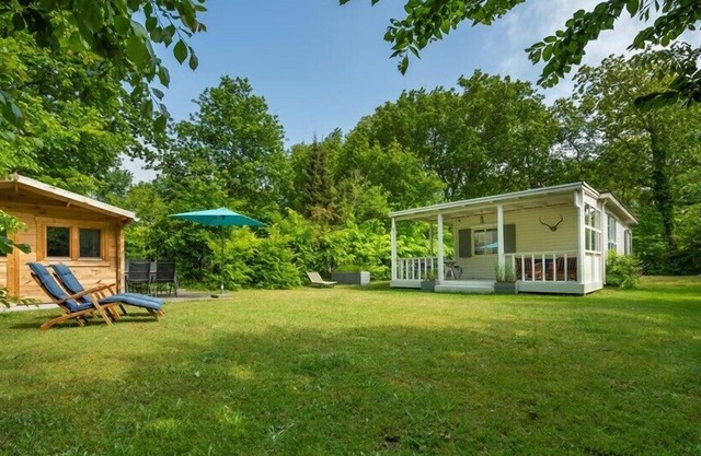 Populierenlaan 24 luxury beach chalet in nature near the sea