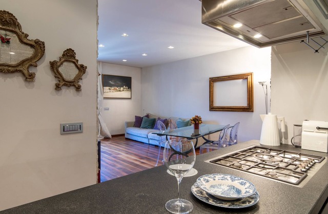 Porta Venezia-Design apartment, 2-bedrooms, Netflix, wifi