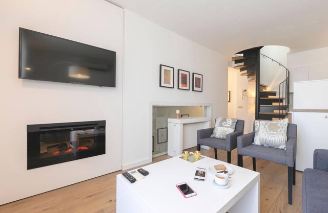 Portal Nou - Holiday Apartment Rental in Girona | Bravissimo