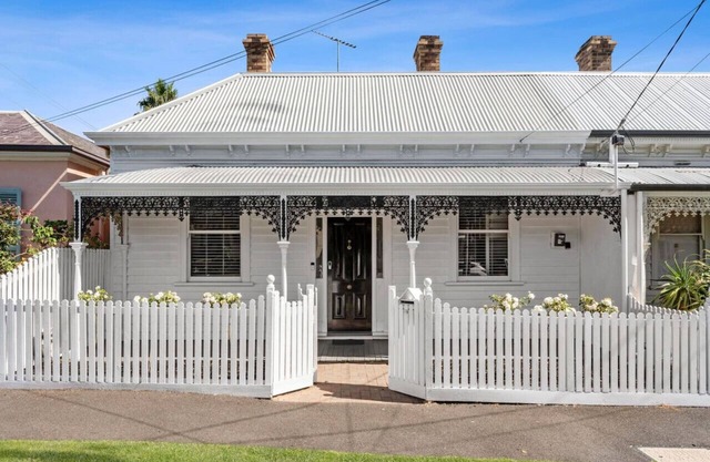 Portia Close to City Centre and Beach
