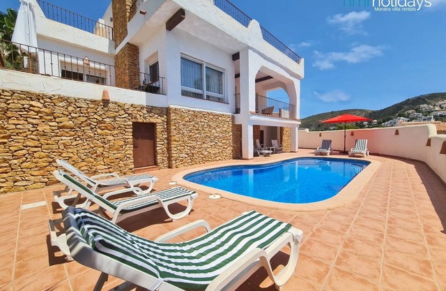 Portina - 3 bedroom villa 5 min from El Portet