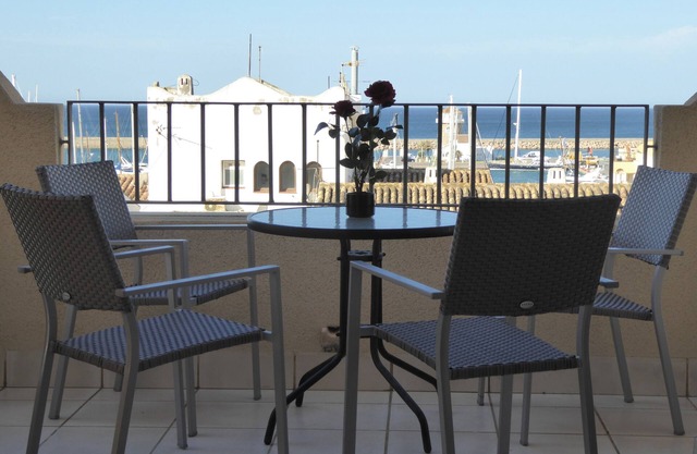 Porto Fino Apartment with Marina and Sea Views (Wi-Fi included)