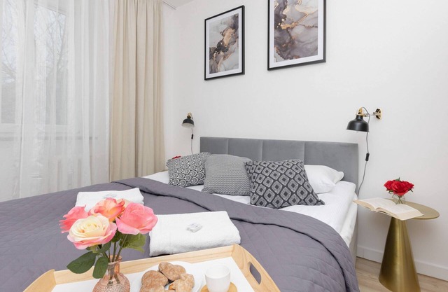 Portofino 6 | Modern Apartment | Remote Work