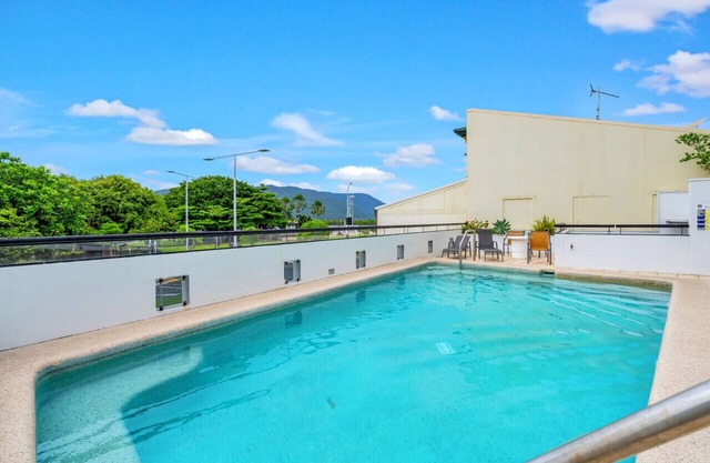Portofino Coastal Retreat- Spacious & Stylish Cairns Apartment | Walk to Esplanade & Lagoon!