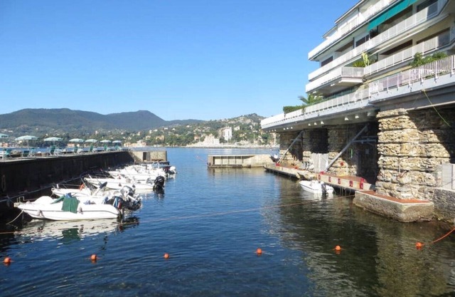 Portofino view, exclusive apartment with terrace by the sea and private beach