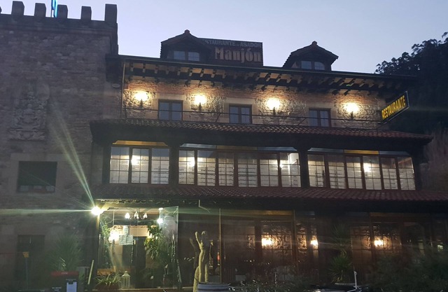 Posada Medieval el Manjon