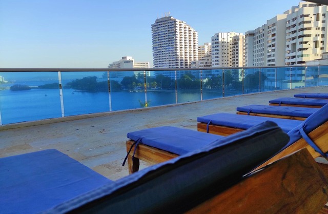 Poseidon Sea View Apartment