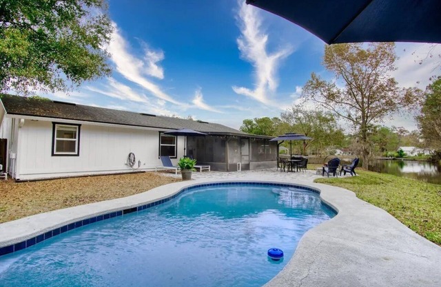 Posh Pool and Pond Landing