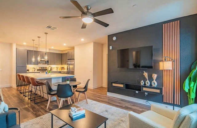 Posh Stay | Kierland, TPC Golf, Pool, Gym, W/D