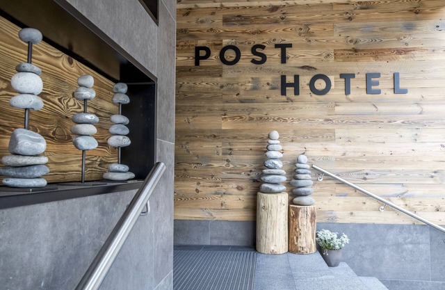 Post Hotel