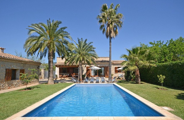 Pou Nou - Country house with pool for 6 people in Inca, Mallorca