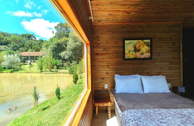 Pousada Mato Verde - Chalé Amarelo - Vista Lago