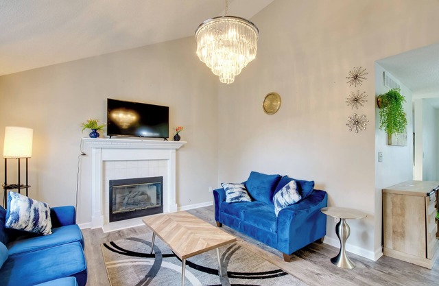 Powder Springs Getaway - Patio & Lake Access!