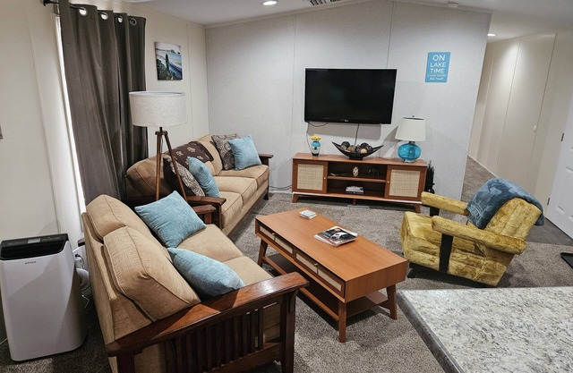 Powell Paradise Antelope canyon/Lake Powell Dog Friendly, Gated, Boat/RV parking