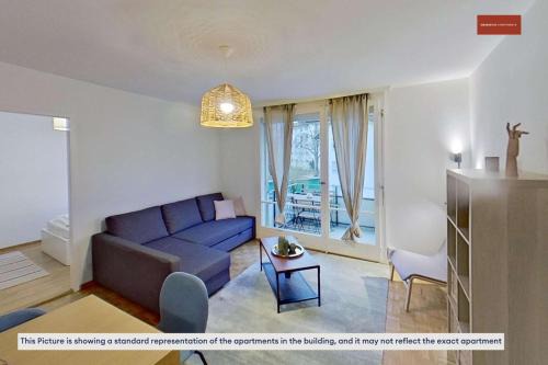 Practical 2-Bed Apartment Near Seebach