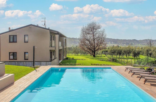 Practical apartment for vacations in Lombardy.