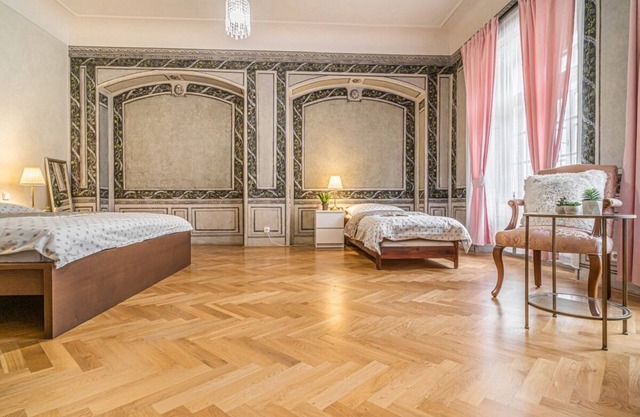 Prague Bliss Apartment - Lesser Town Charm
