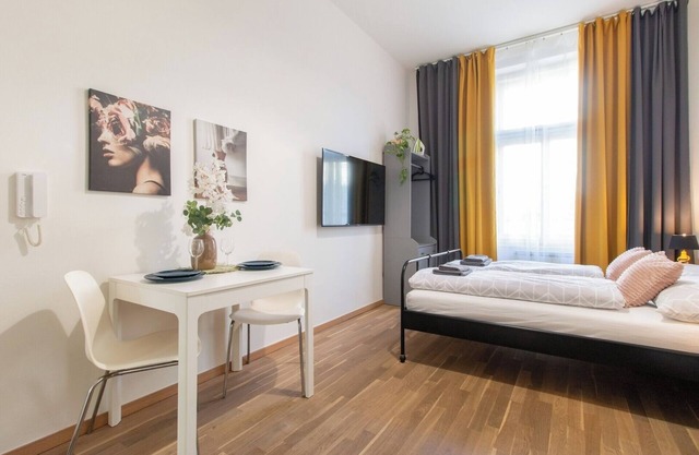 Prague Gem: Studio near Stromovka Park