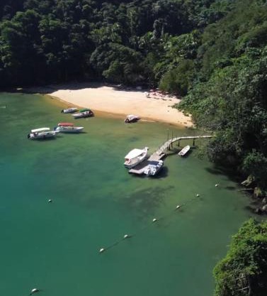 Praia da Crena