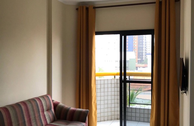 Praia Grande apartment 100 meters from the beach