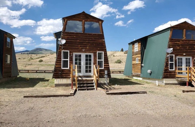 Prairie Flax Cabin 3 - 2 bedrooms in Creede, Colorado