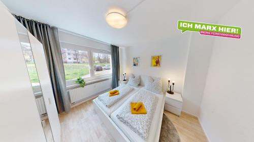 Praktisch eingerichtete Ferienwohnung, nur 5 Minuten bis zur Haltestelle Linie 5, WLAN
