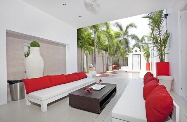 Pratumna Villa Majestic Sunrise Design