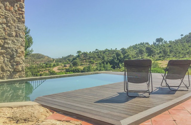 Pretty Farmhouse in Sant pau de la Guardia-El Bruc with Pool