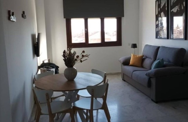 Precioso Apartamento Ubicado en Edificio Junto a Centro Comercial y de Ocio