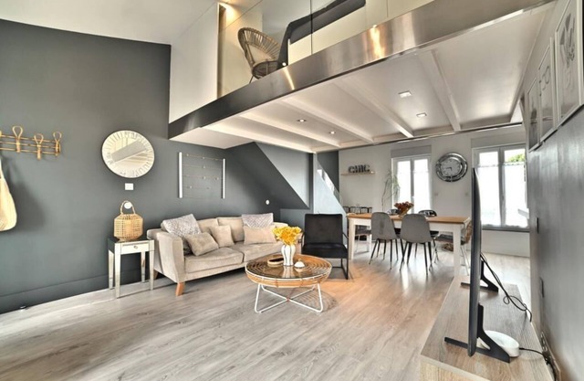 Precious- Terrace, Free Parking, Air Conditioning