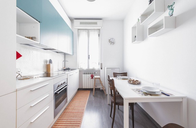Precotto Comfortable Flat with Balcony