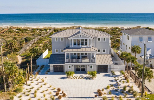 Premier Oceanfront Luxury Vacation Rental With Mediterranean Pool and Hot Tub