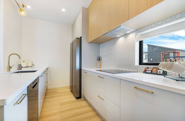 Premier Parkview 3-Bedroom House with Garage Unit 37