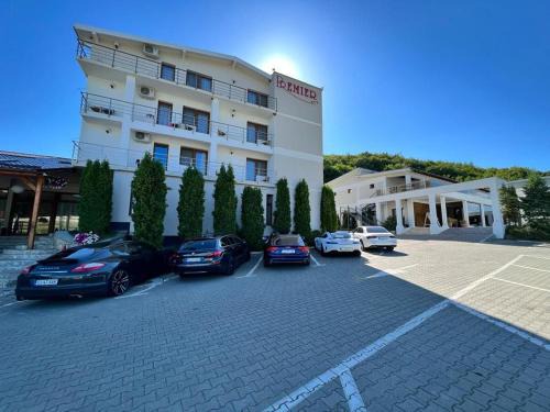 Premier Resort