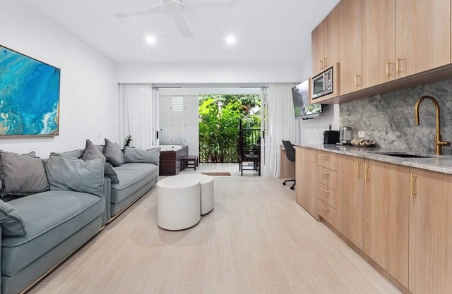 Premium 1 Bedroom Beach Club Apartment 3416