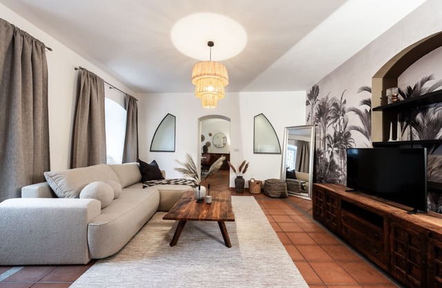 Premium 1BDR Apartment Steps Away from Charles Bridge