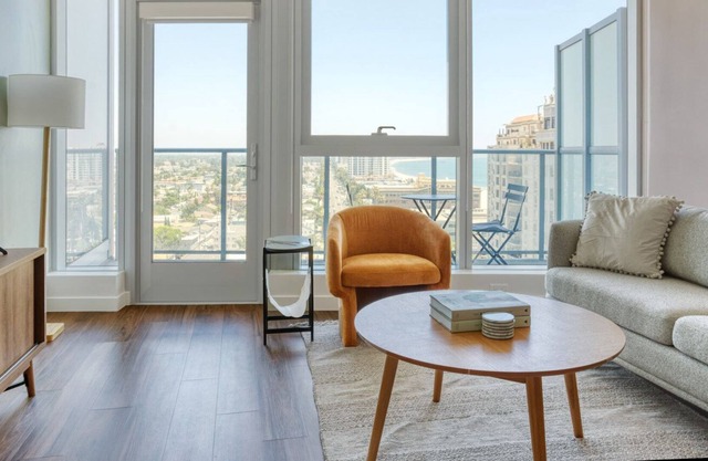 Premium Long Beach 1BR, w/ Gym & Pool