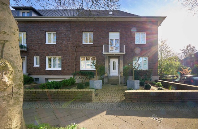 Premium townhouse apartment with beautiful garden (25 min. to Düsseldorf)