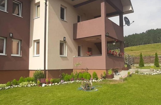 Prenociste Melina