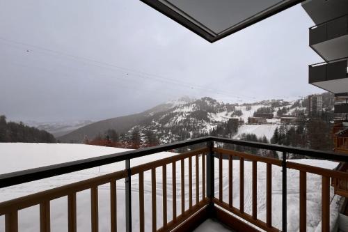 Pretty cocoon overlooking the slopes