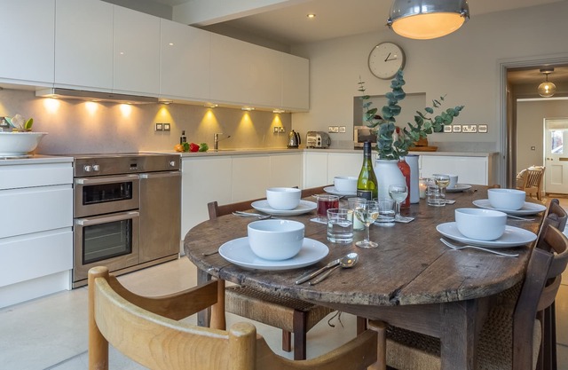 Pretty cottage which is a 10 minute walk away from Brancaster's beach