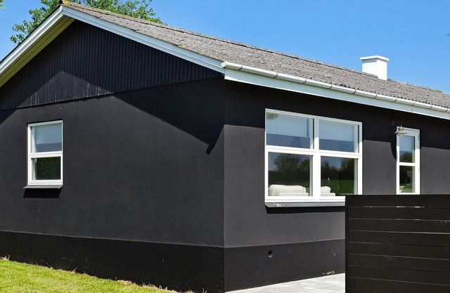 Pretty Holiday Home in Frørup with Whirlpool